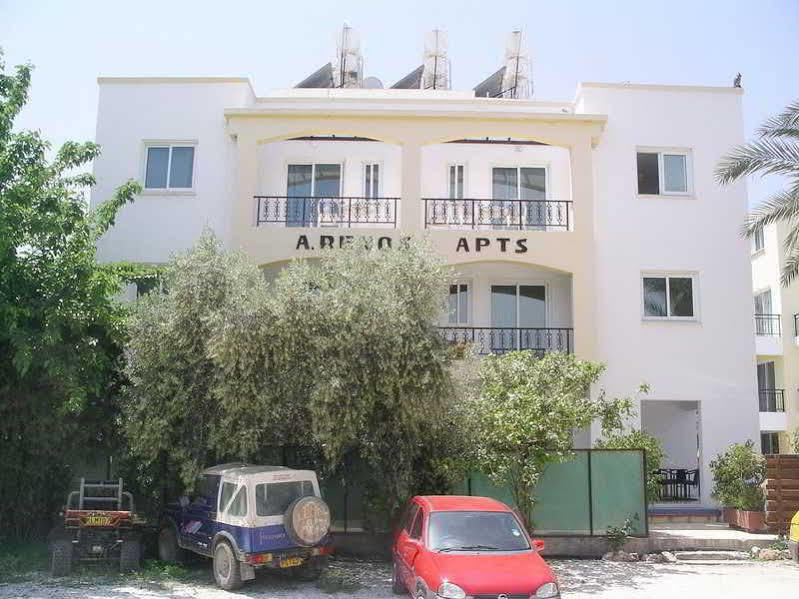 Renos Hotel Apts Polis Екстер'єр фото